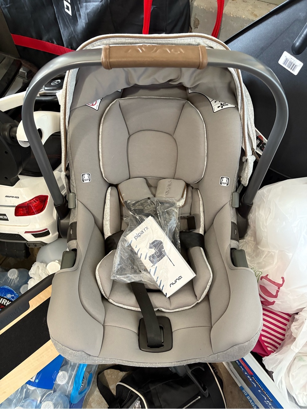 Nuna PIPA Infant Car Seat – Light Gray